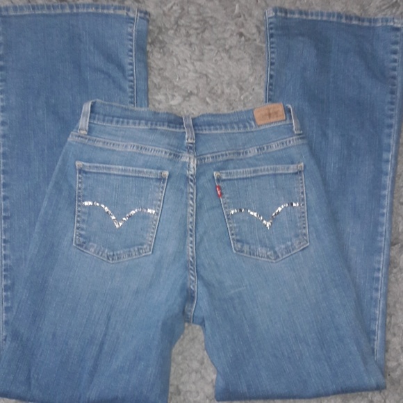 512 Levi's Perfectly Slimming Bootcut Jeans - Picture 5 of 8